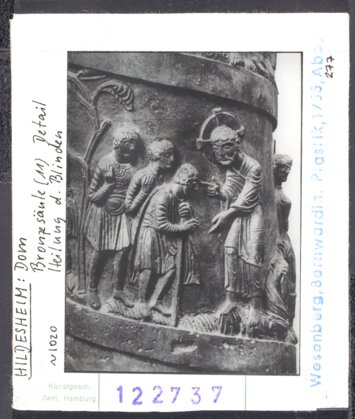 Vorschaubild Hildesheim, Dom: Bernwardsäule (Christussäule), Bronze, um 1020. Heilung des Blinden Diasammlung